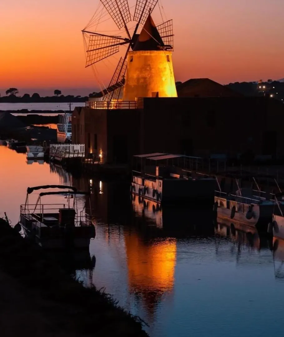 Oikos Rooms Marsala 0*,